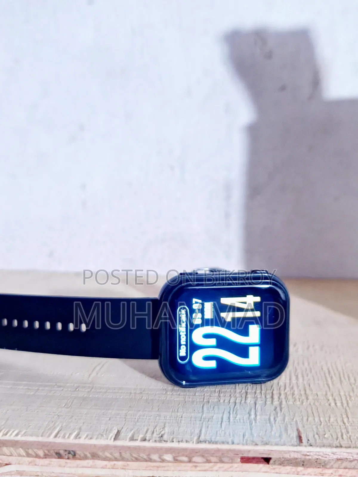 Model T1 Smart Watch 