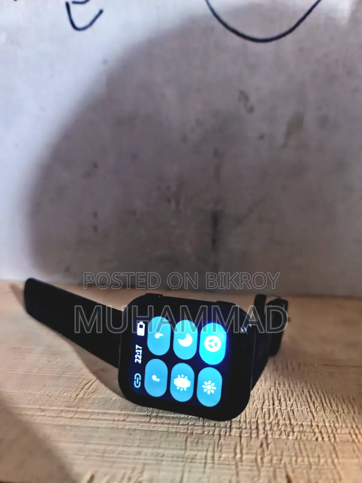 Model T1 Smart Watch 