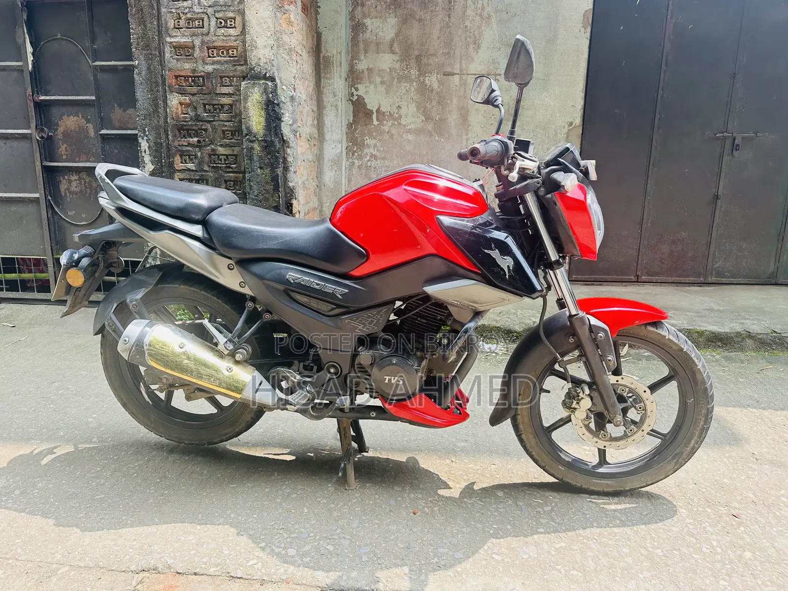 TVS Raider 125 2023 Red