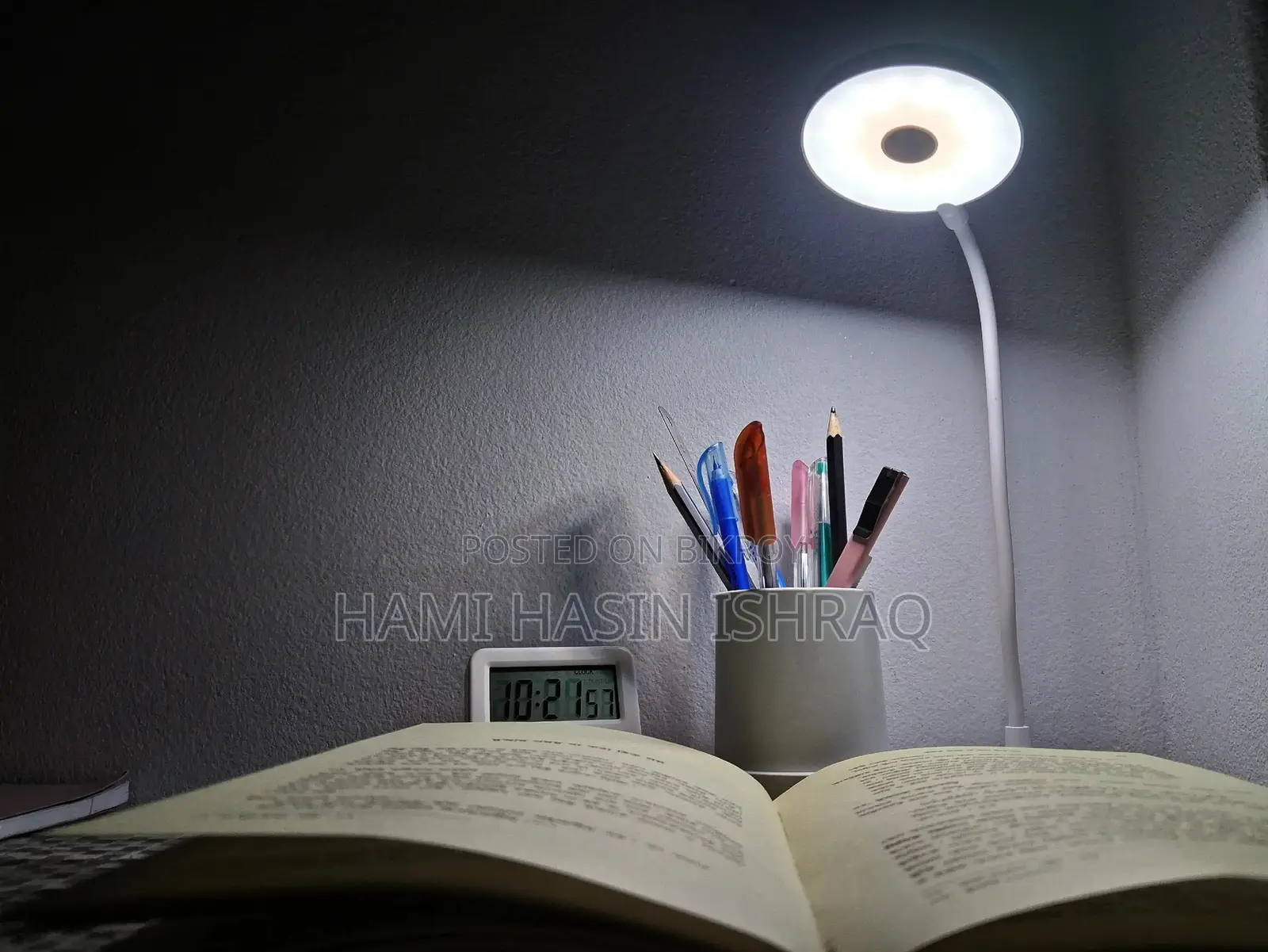 T2 UltrabTable Lamp