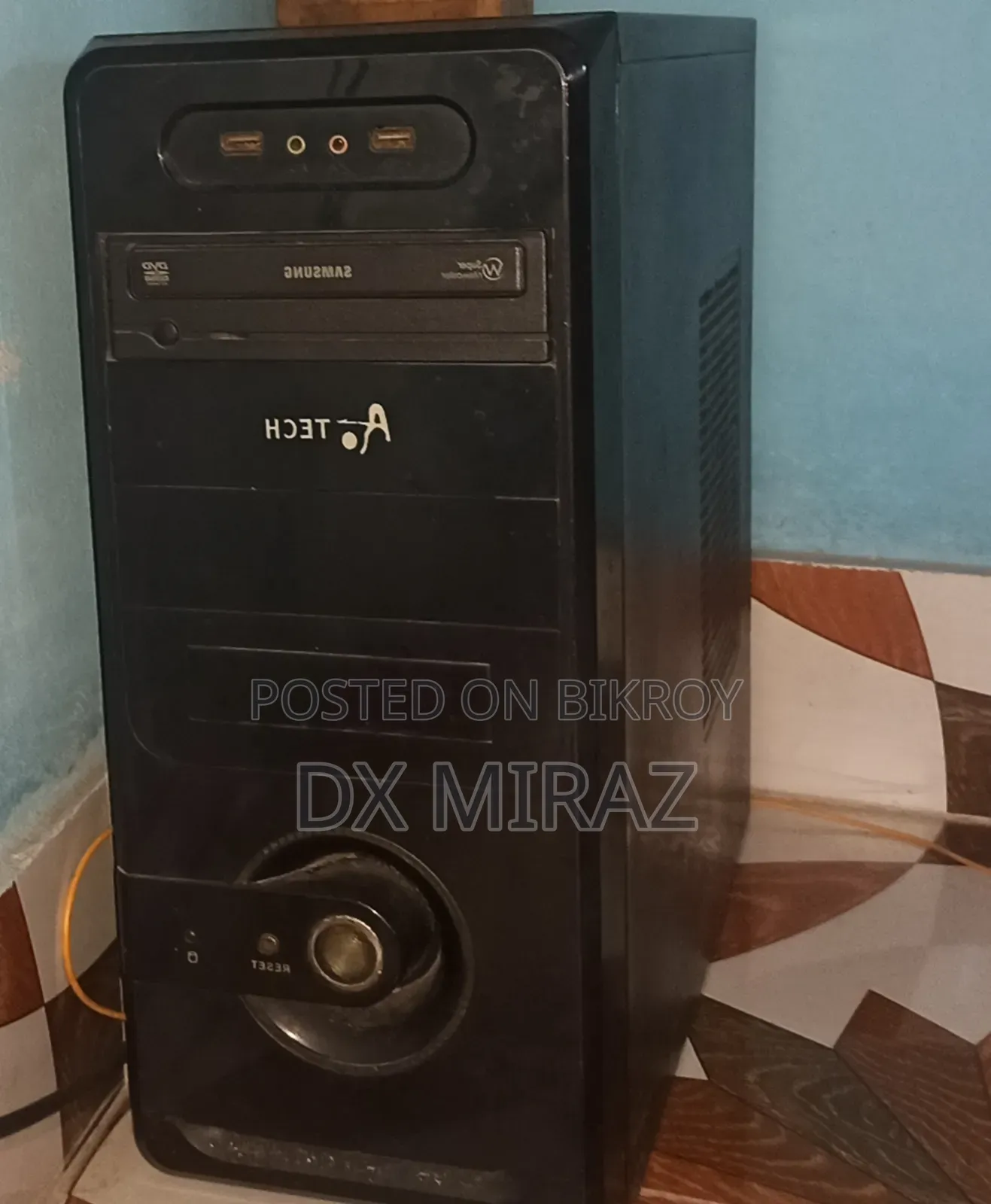 Desktop Computer Gigabyte 4GB Intel Pentium HDD 320GB