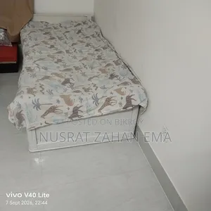 সেগুন কাঠের খাট