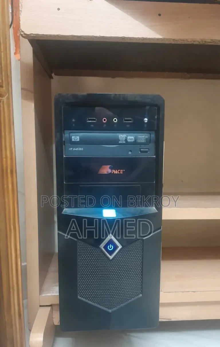 Desktop Computer 4GB Intel Pentium HDD+SSD 640GB