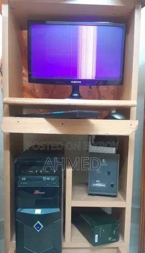 Desktop Computer 4GB Intel Pentium HDD+SSD 640GB