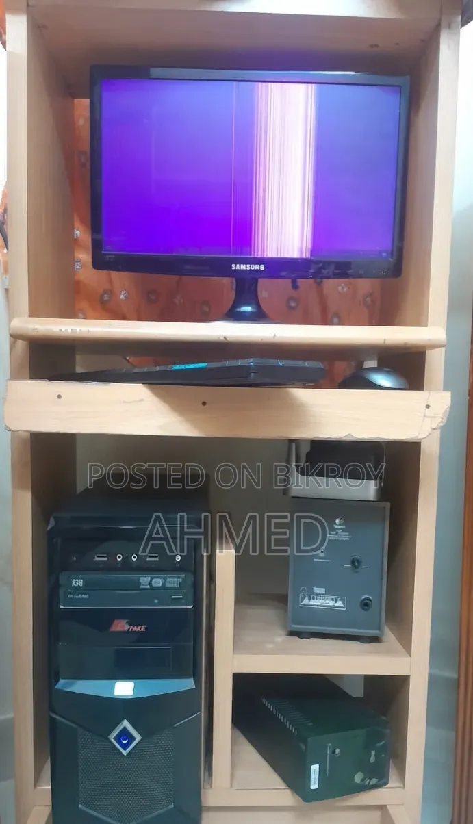 Desktop Computer 4GB Intel Pentium HDD+SSD 640GB