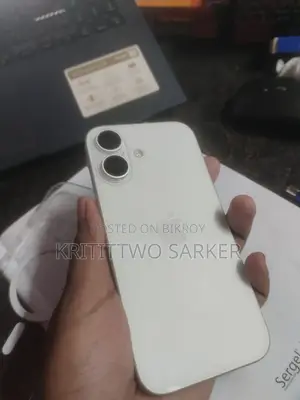 New Apple iPhone 16 128 GB White