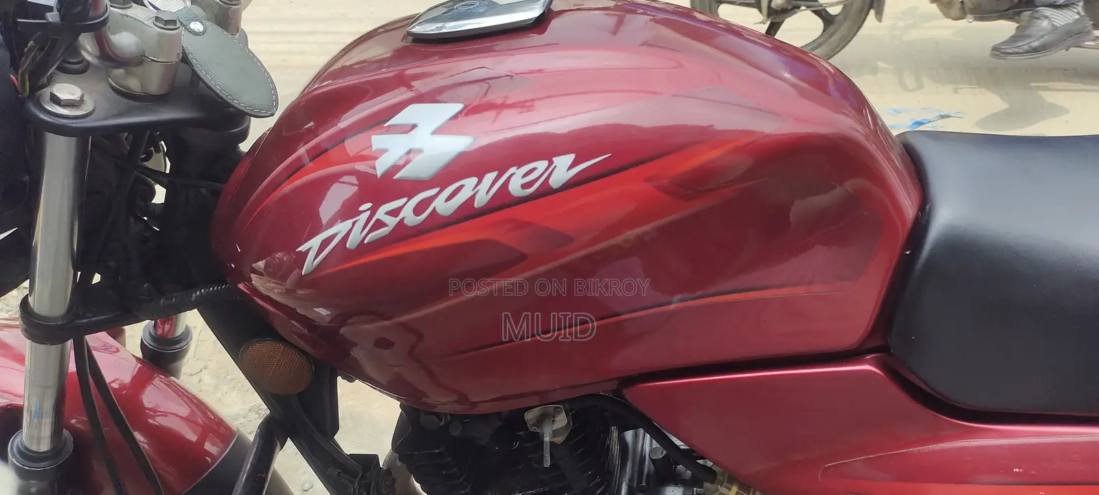 Bajaj Discover 135 2009 Red