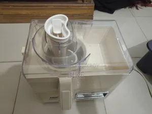 Geepas Juicer/Blender.