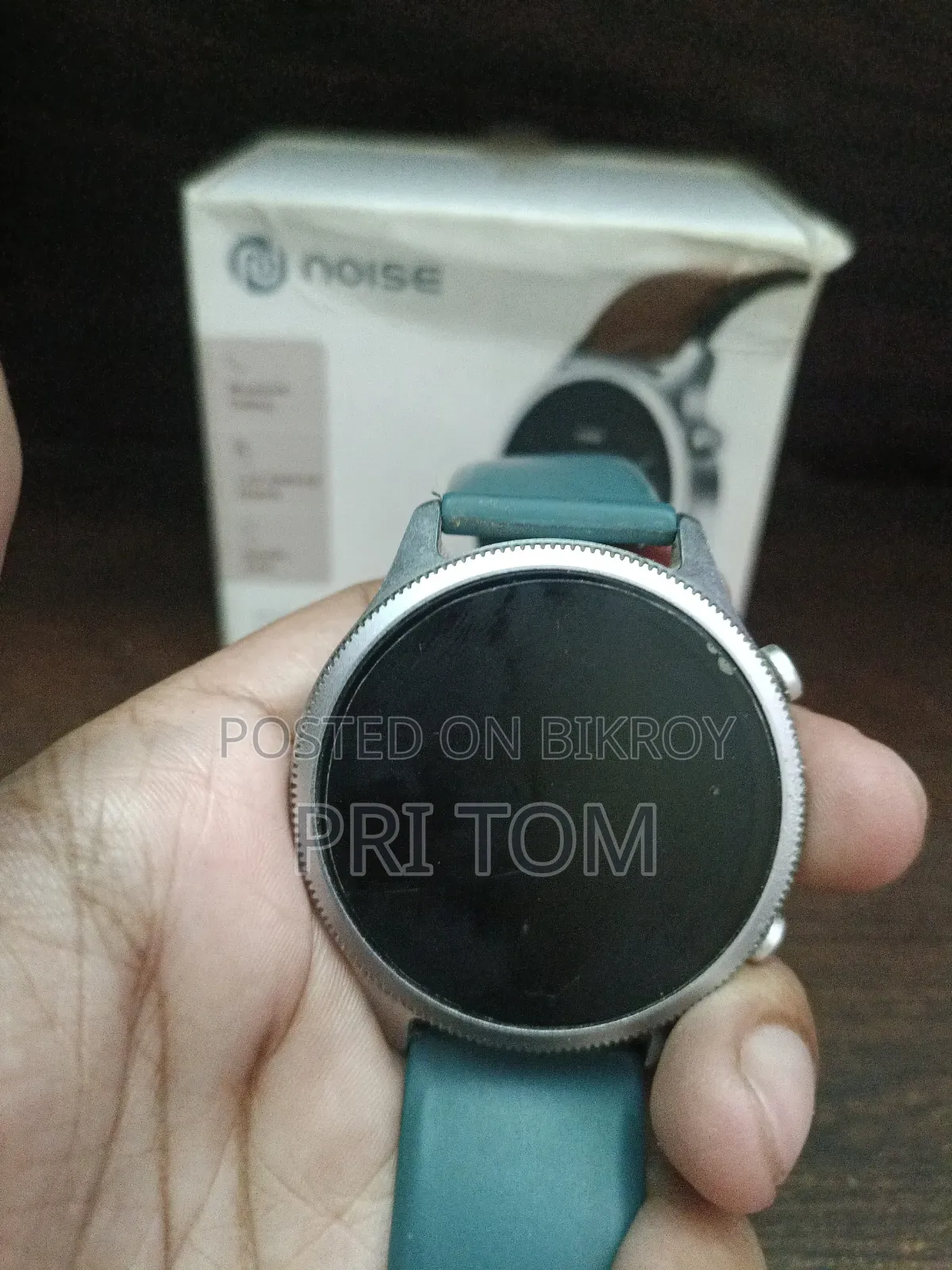 Noisefit Halo Smartwatch