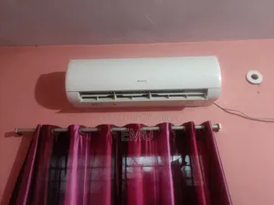 1.5 টন দেড় বছর হয়েছে ক্যাশ মেমো ওয়ারেন্টি কার্ড আছে