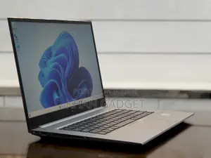 Laptop HP Zbook Studio G7 32GB Intel Core I7 SSD 512GB