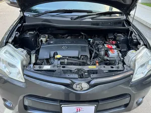 Toyota Sienta 2012 Gray