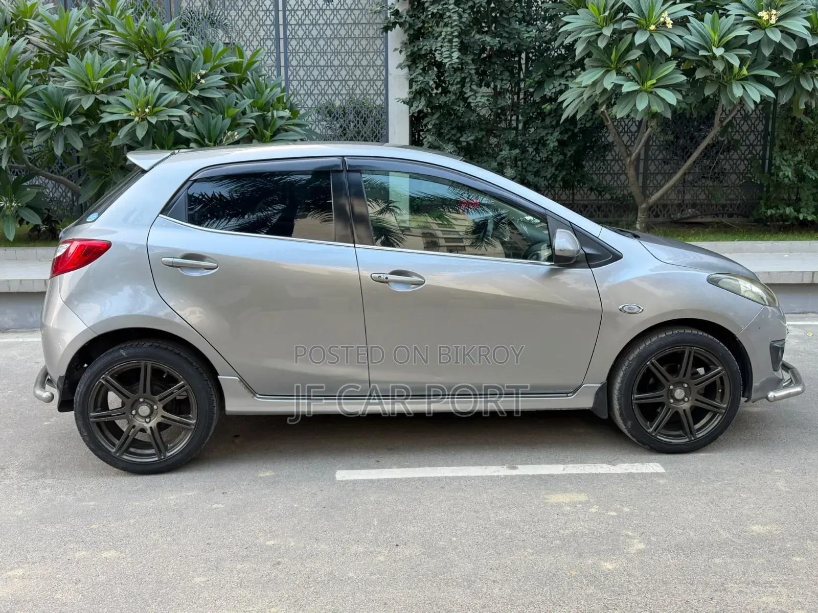 Mazda AZ 2010 Gray