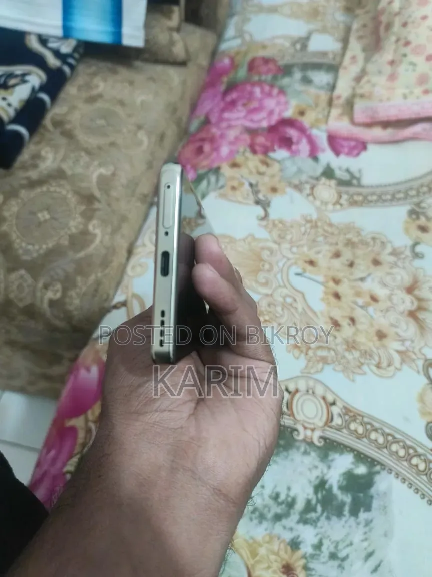 Realme P1 Pro 256 GB Rose Gold