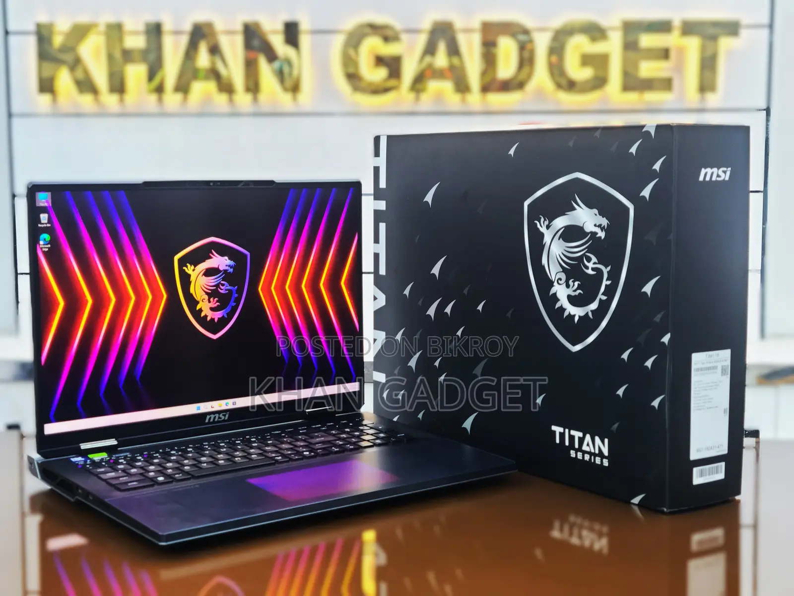 Laptop MSI Titan 18 HX AI 64GB Intel Core Ultra 9 SSD 6T