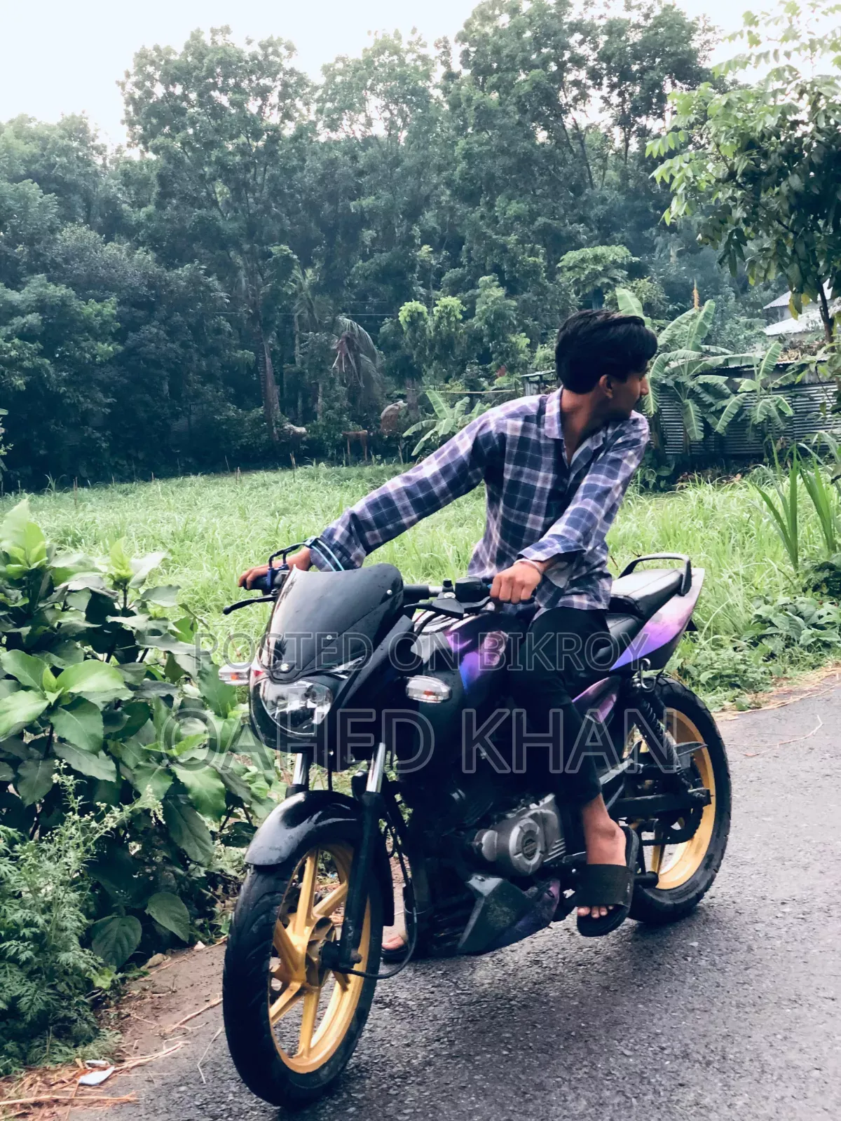 Bajaj Pulsar 150 2013 Red