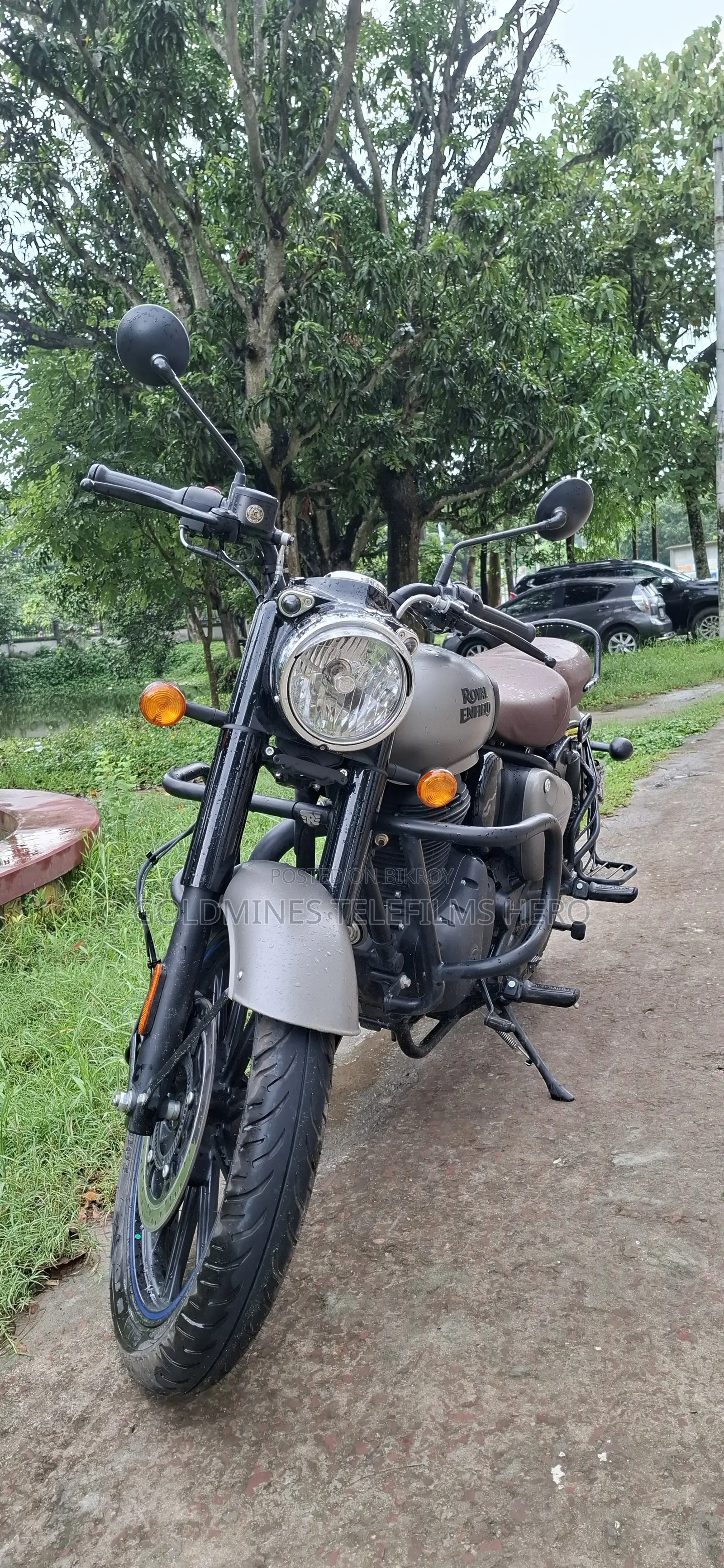 New Royal Enfield Classic 350 2025 Gray