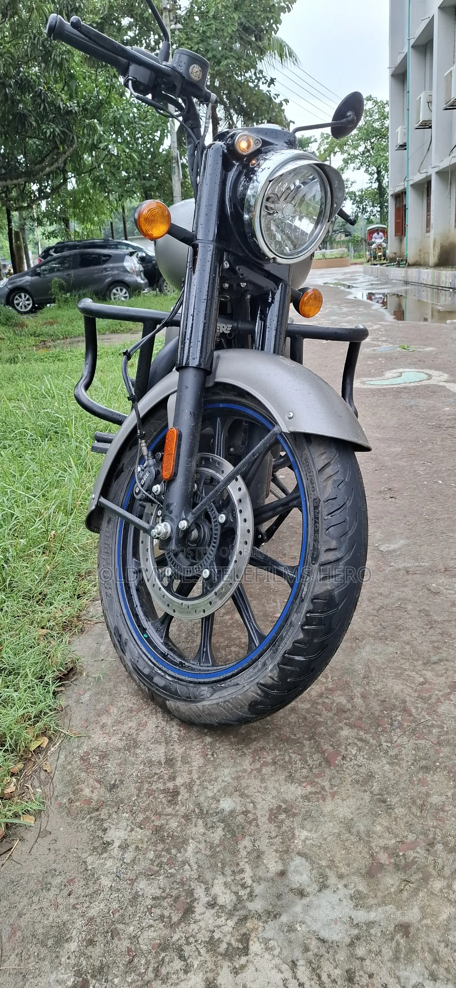 New Royal Enfield Classic 350 2025 Gray