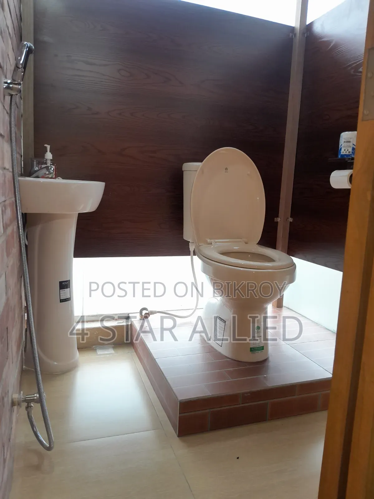 গুলশান-১ এ ফার্নিশড অফিস ভাড়া | ২ ঘণ্টা–৫ দিন | 4 Star Allied