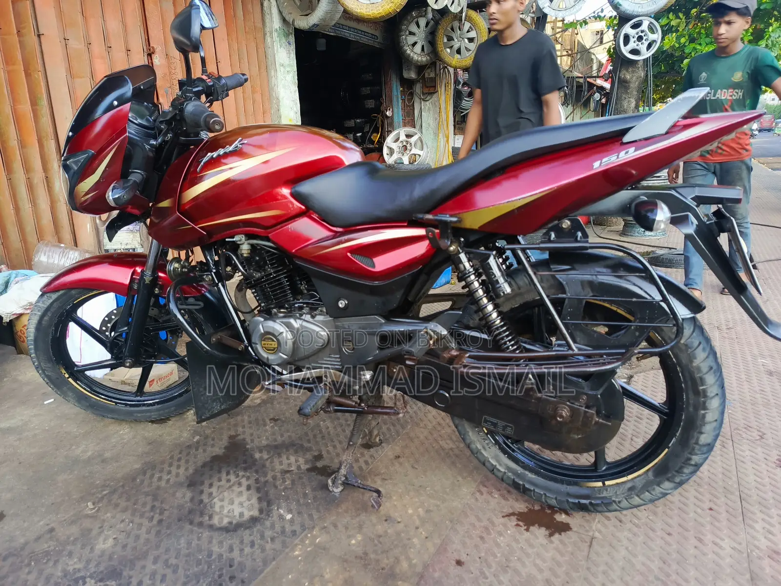 বাজাজ পালসার ১৫০ ২০১৮ লাল