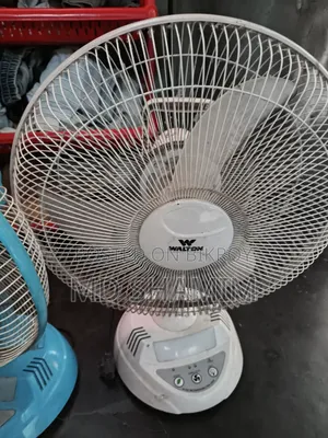 চাজার ফ্যান