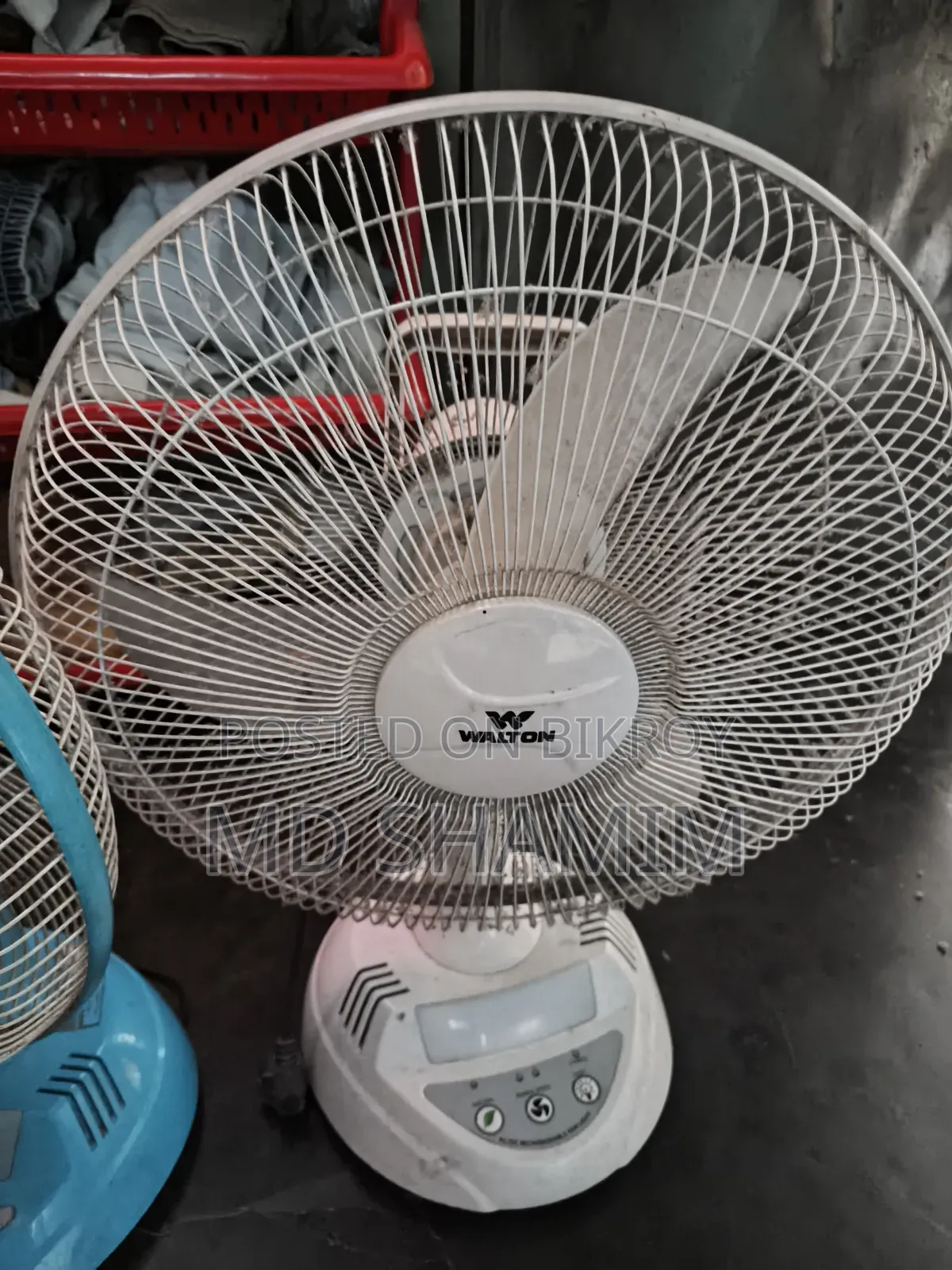 চাজার ফ্যান