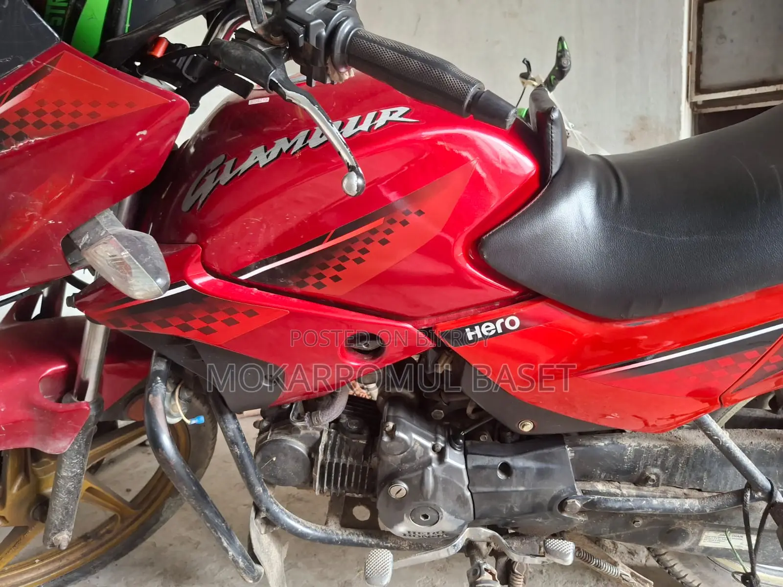 Hero Glamour 2012 Red