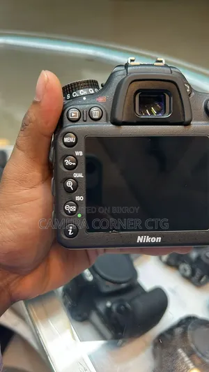 Nikon D7200