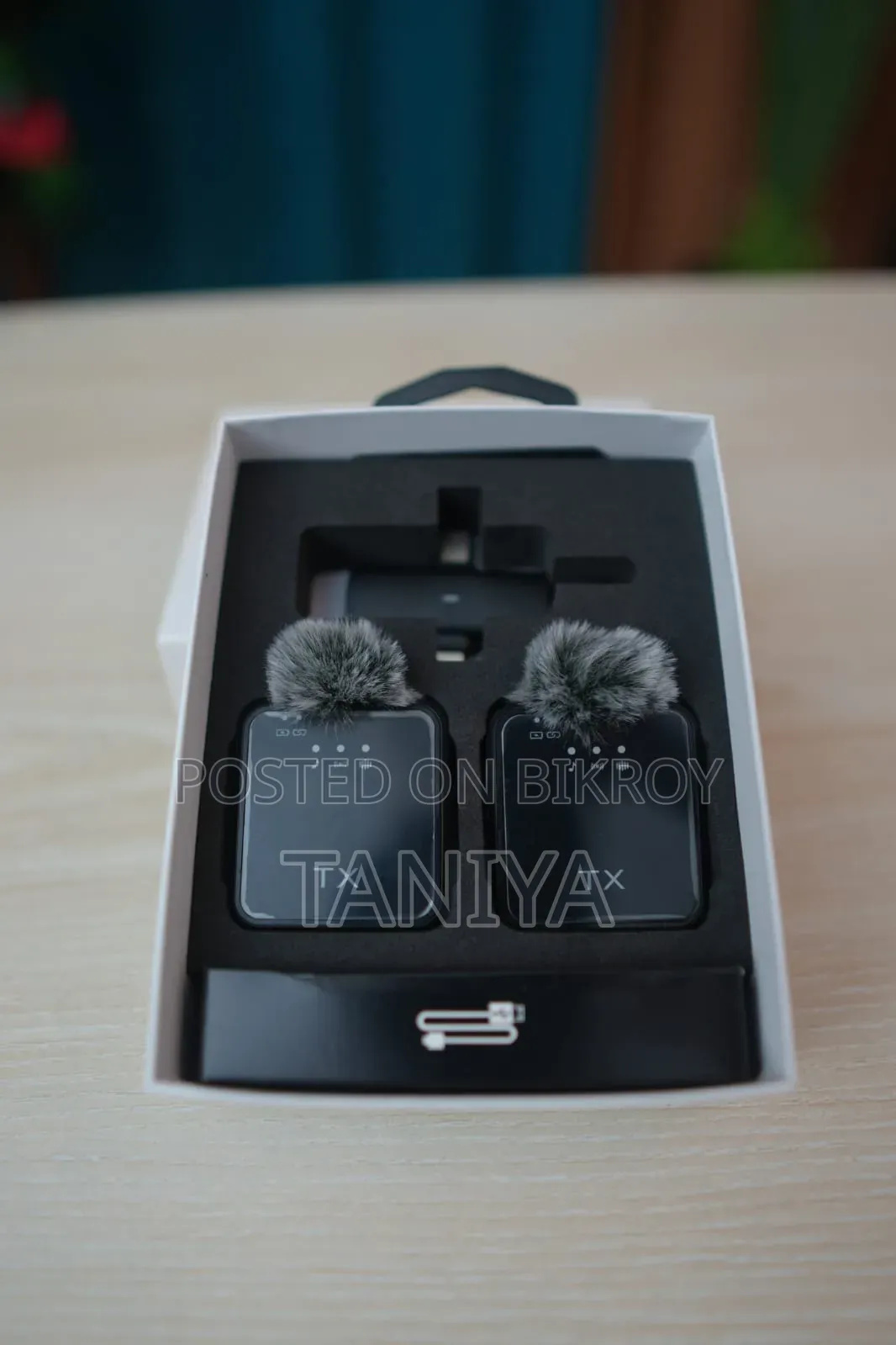 F15-2 Dual Noise Cancelling Wireless Microphone