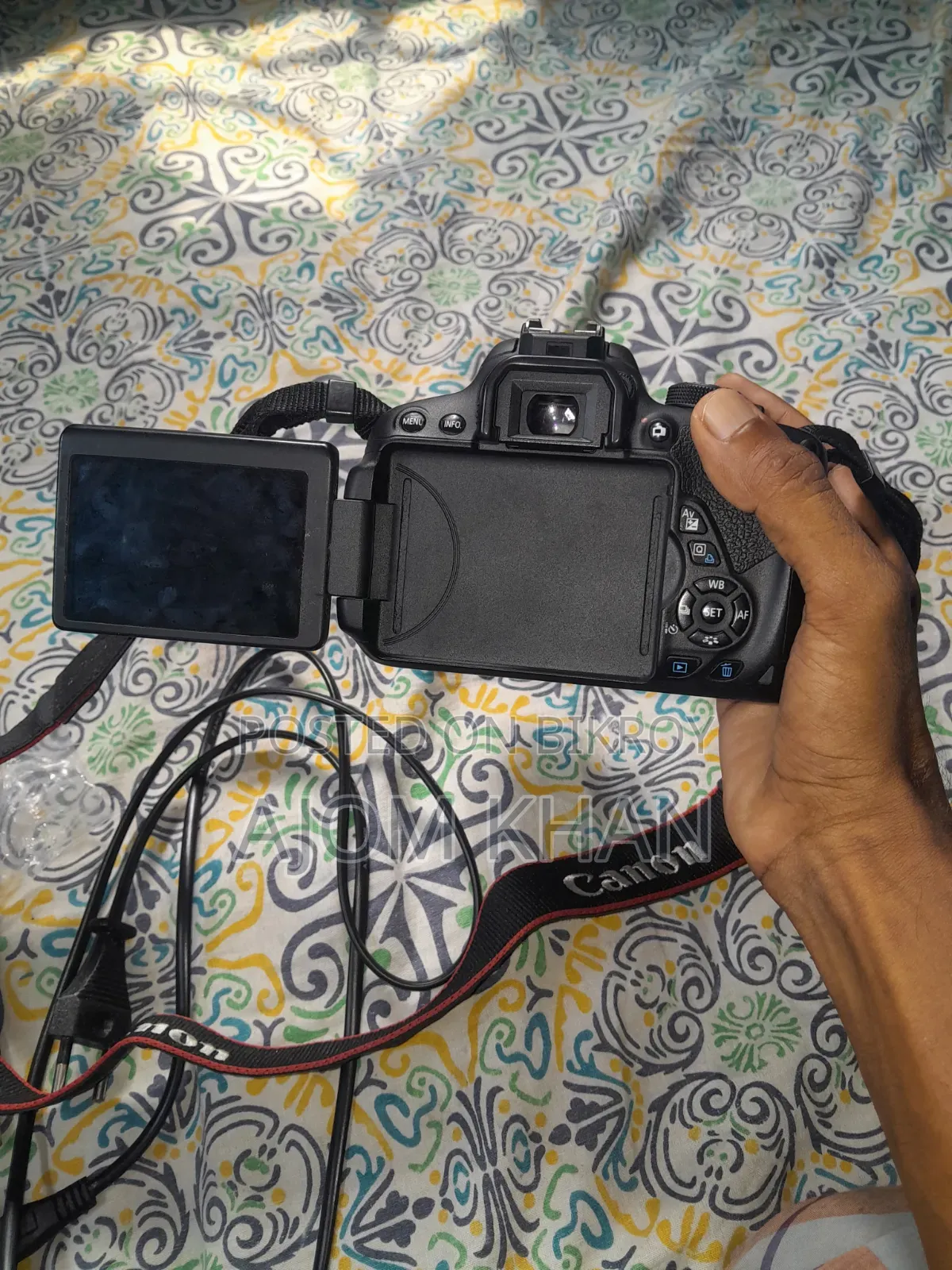 Canon 700D Camera