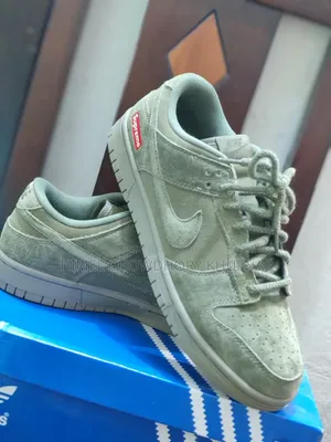 Supreme Sneakers