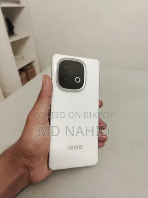 iQOO Z10 256 GB White