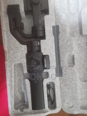 Zhiyun Smooth 4