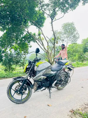 Suzuki Gixxer 2025 Gray