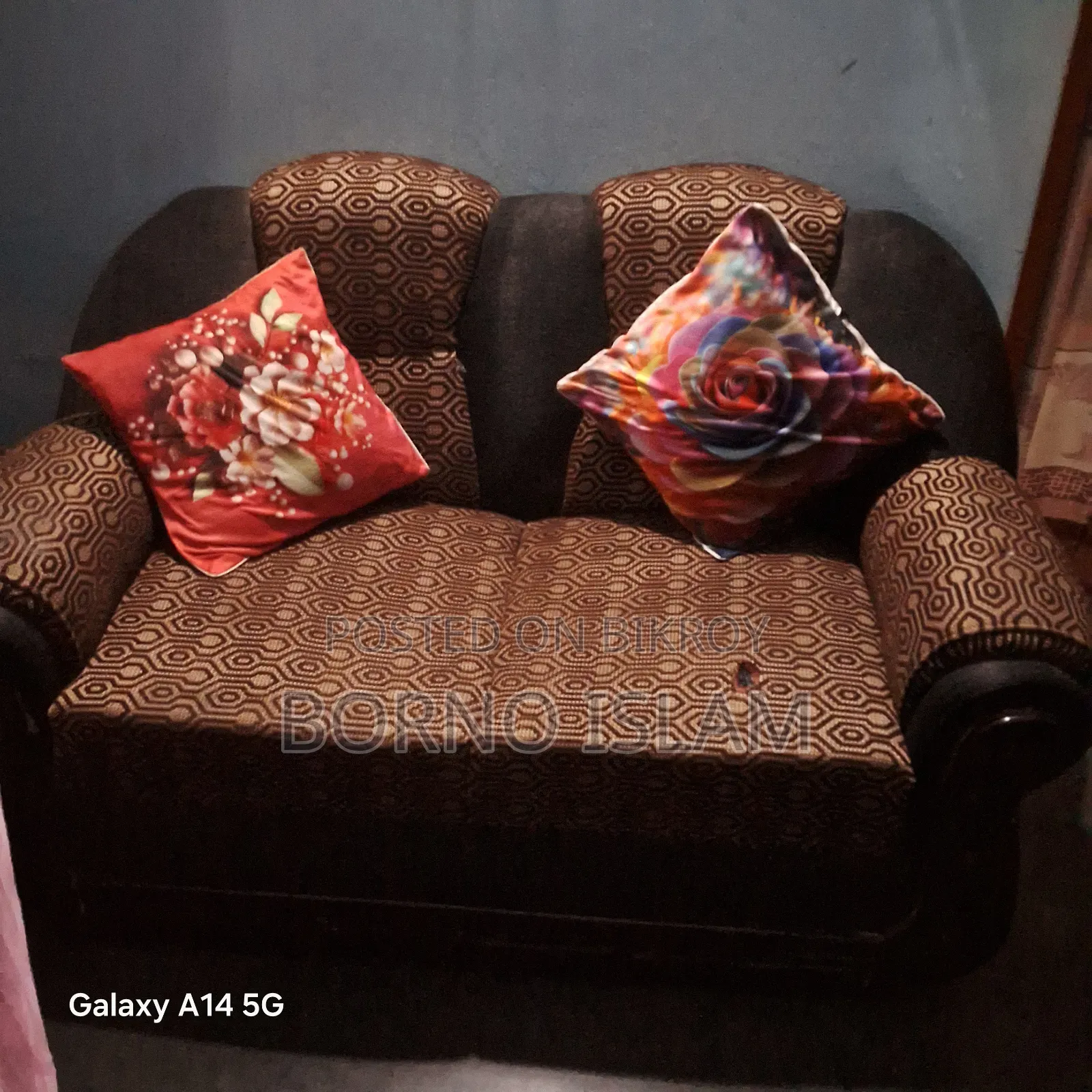 Otobi Sofa Set
