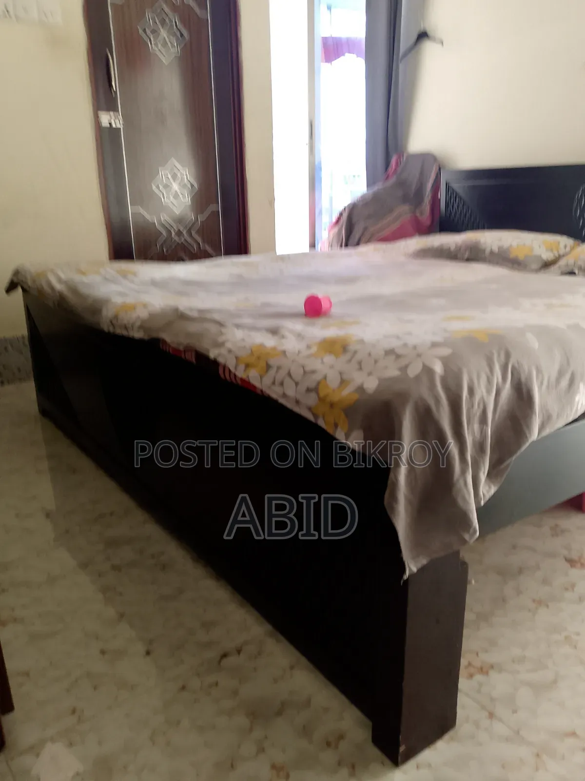 Sturdy Board Bed
