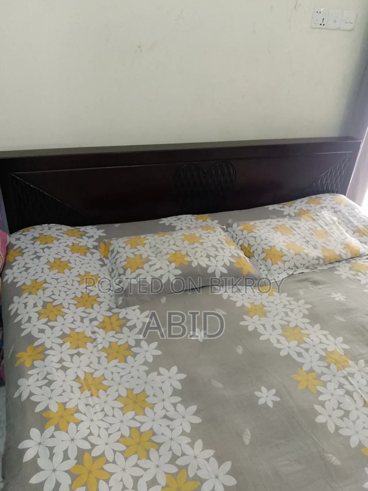 Sturdy Board Bed