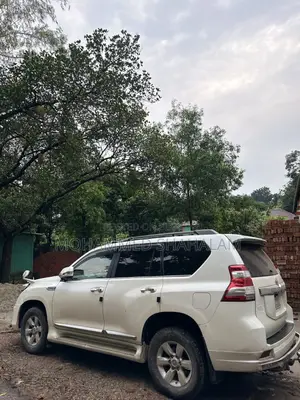 Toyota Land Cruiser Prado 2.7 VVT-i 2014 Pearl