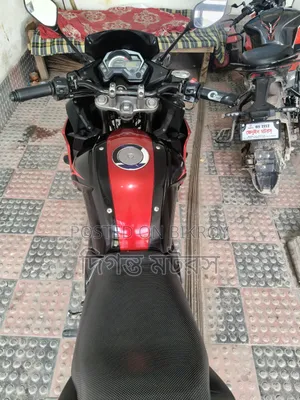 Yamaha Fazer V1 2015 Red