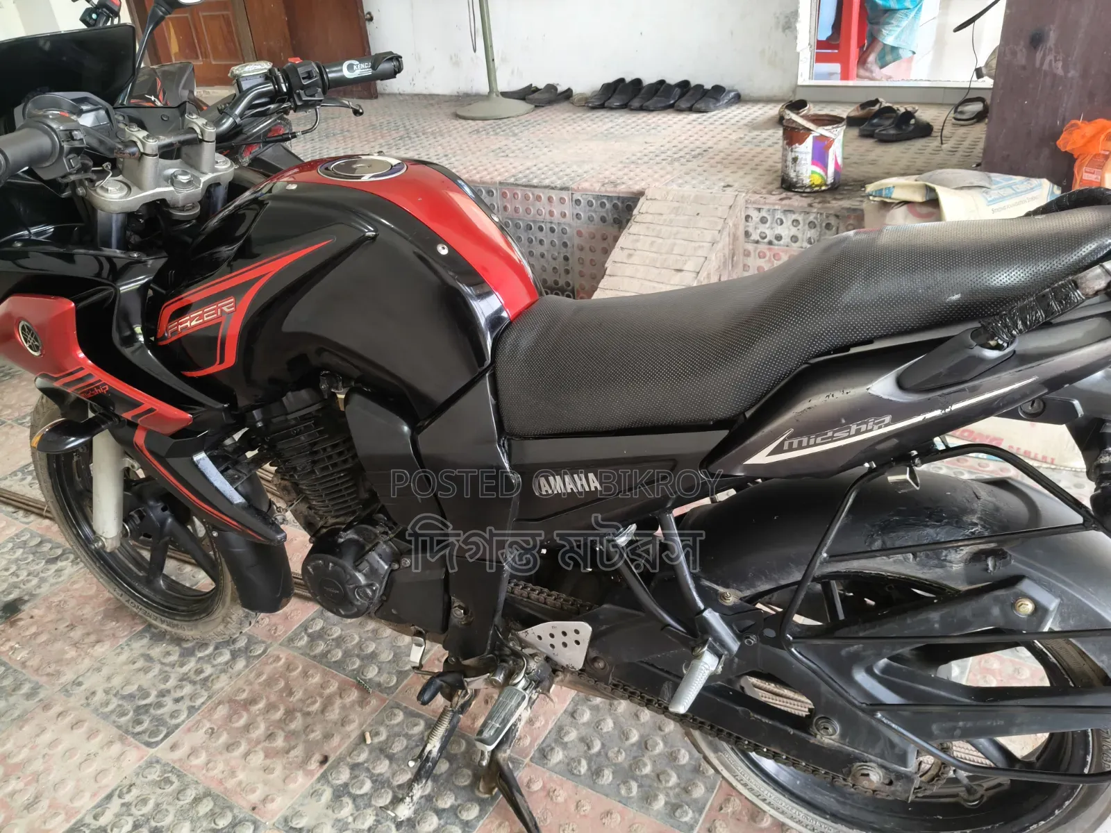 Yamaha Fazer V1 2015 Red