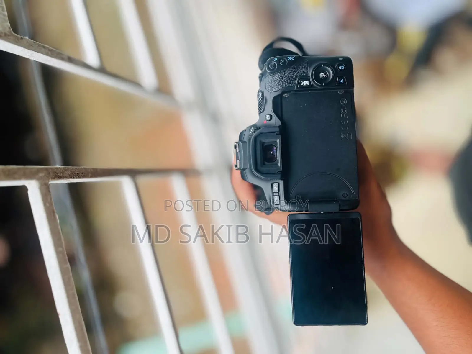 Canon 250 D Camera