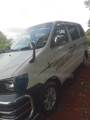 Toyota Noah 2006 White