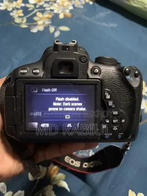 Canon 700D DSLR Camera