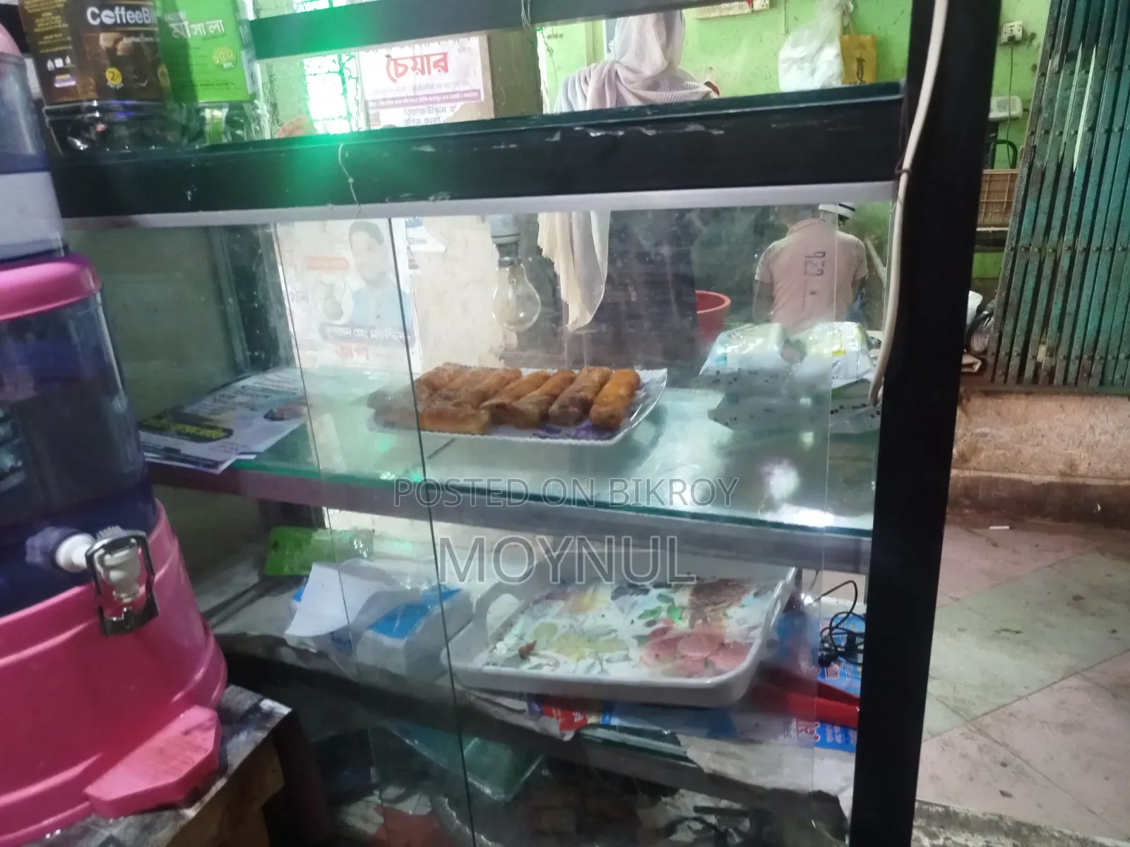 Showcase From Reaz Uddin Bazar for Selling Fast Food.