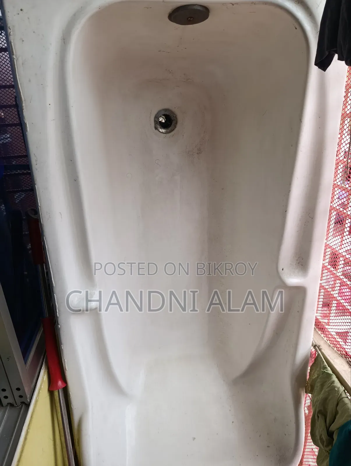Bathtub Sell .