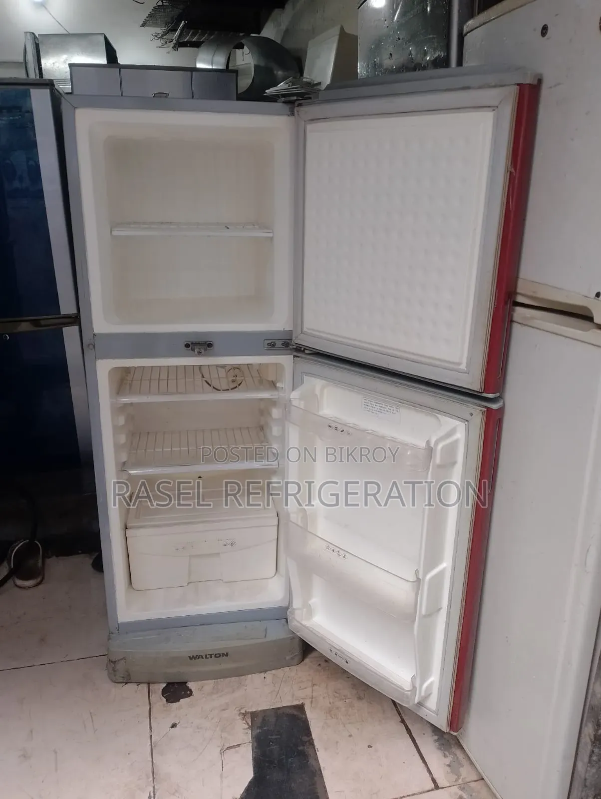 Running Walton Fridge for Sale.