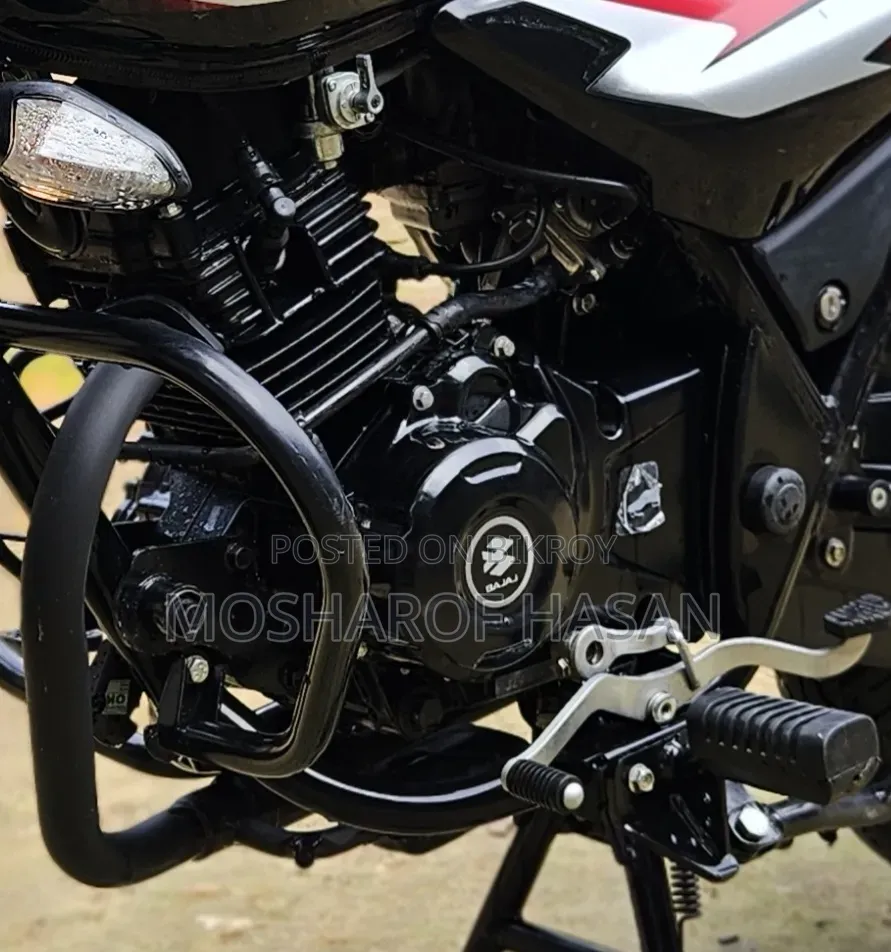 Bajaj Discover 125 2025 Red