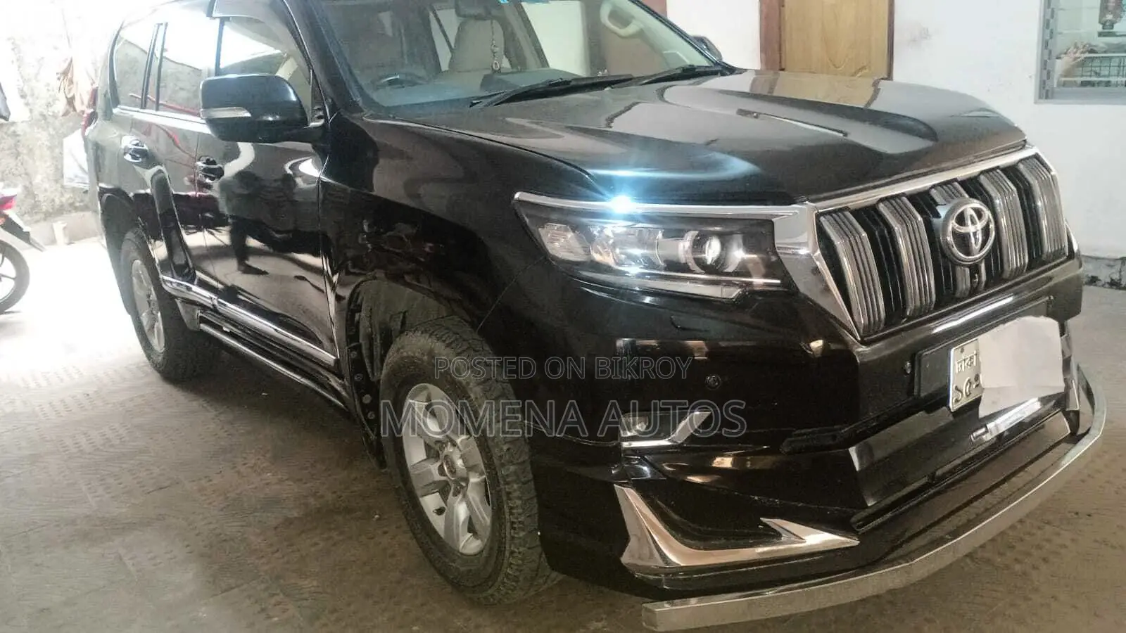 Toyota Land Cruiser Prado 2016 Black