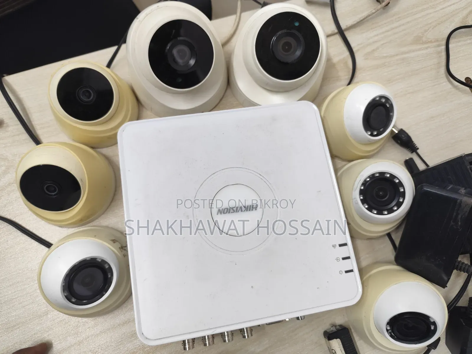 ৮ পিস সিসি ক্যামেরা সেট সেল করা হবে