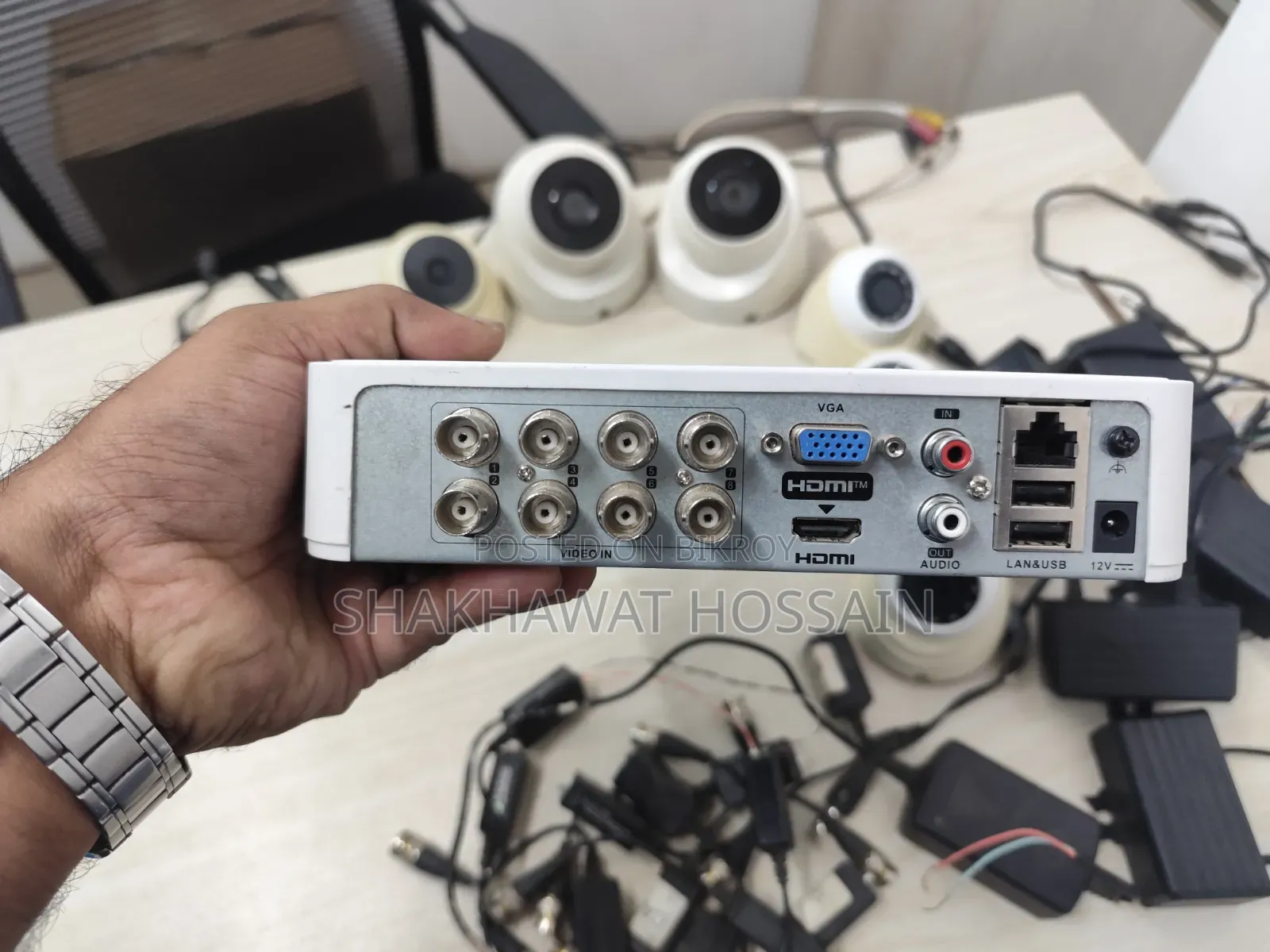 ৮ পিস সিসি ক্যামেরা সেট সেল করা হবে